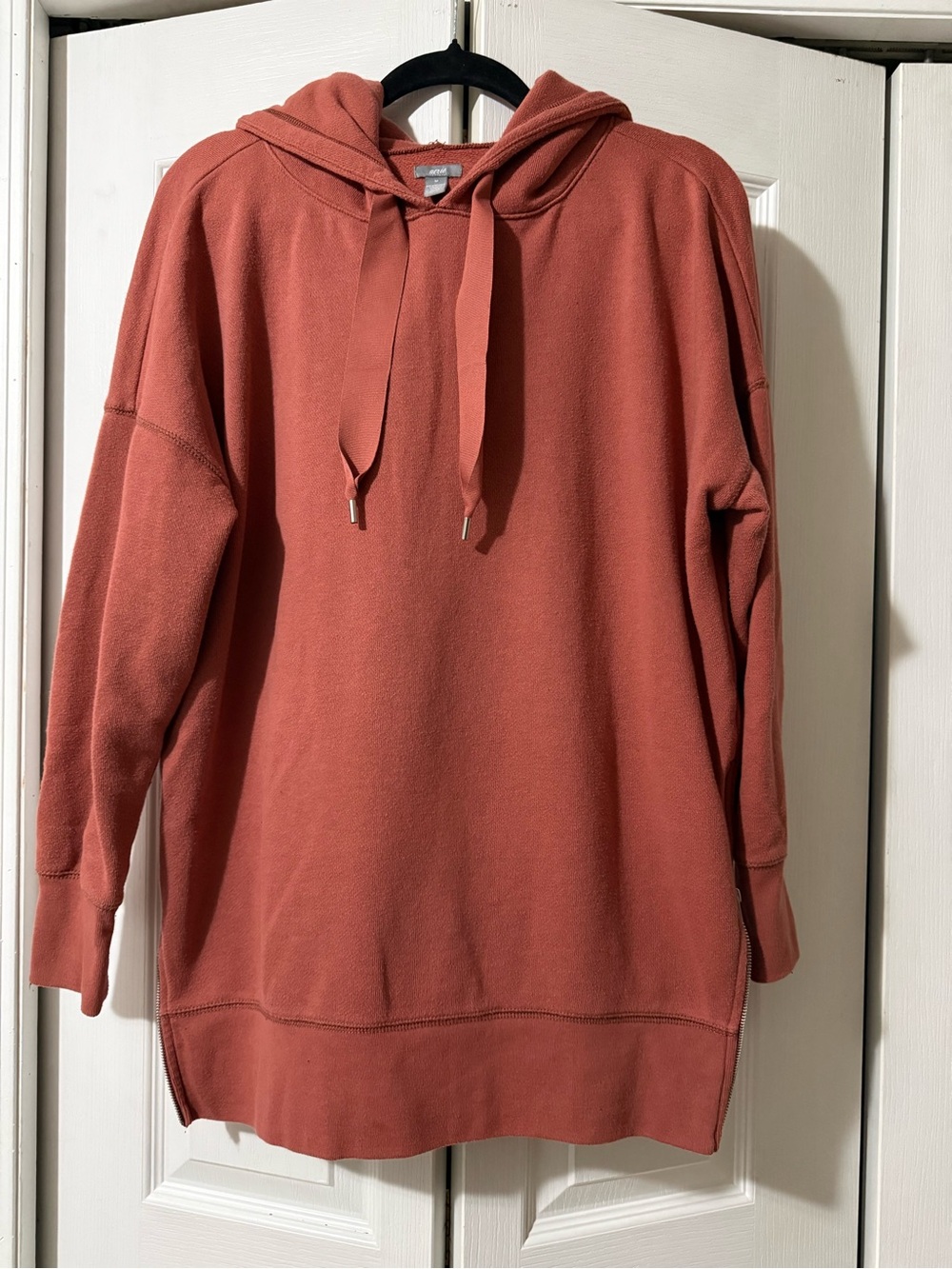Aerie Pullover Sweater Hoddie with Side Zippers and drawstring in Rust - M